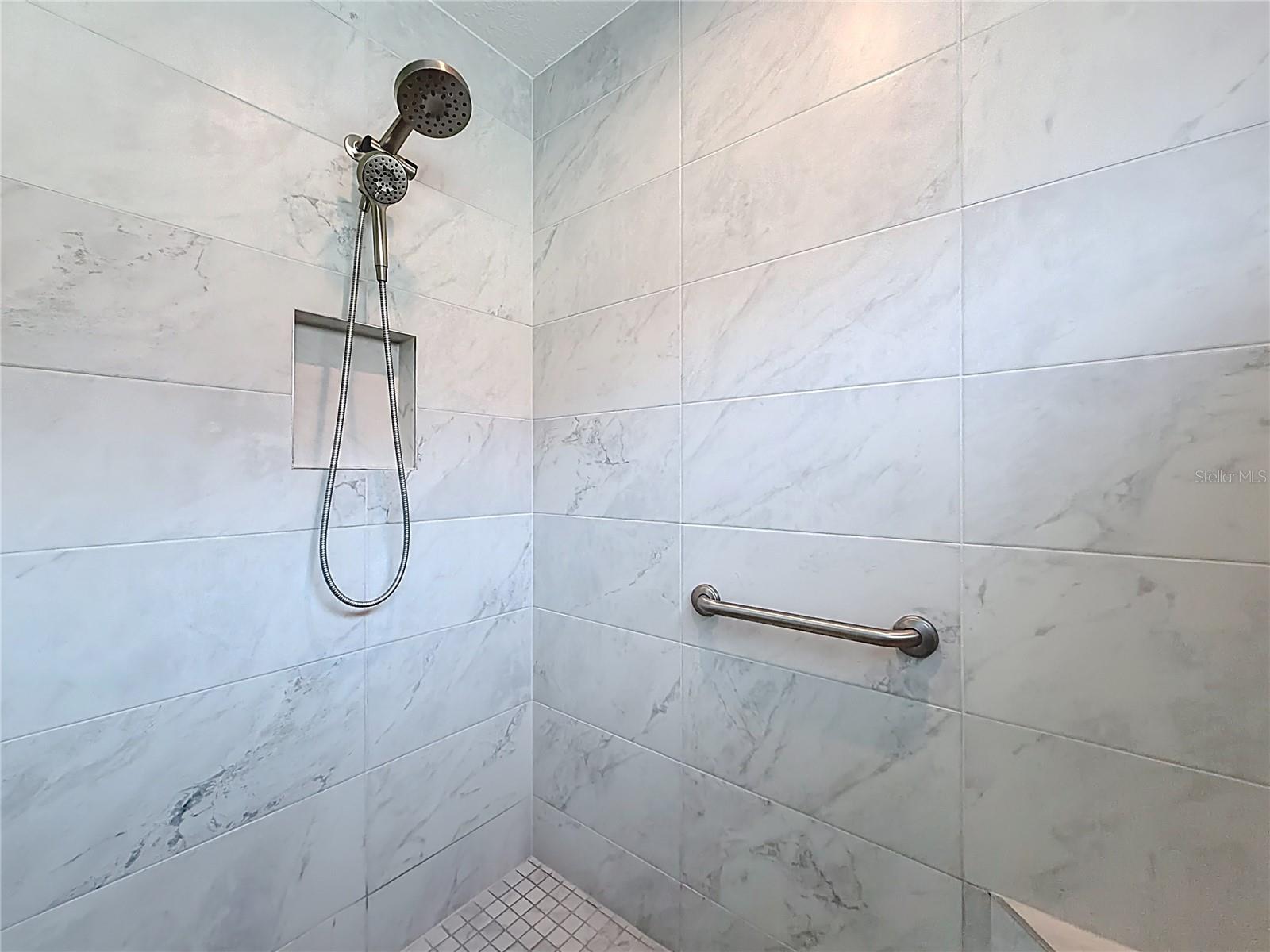 VILLAGES/SOUTHERN OAKS UN 90 - Residential