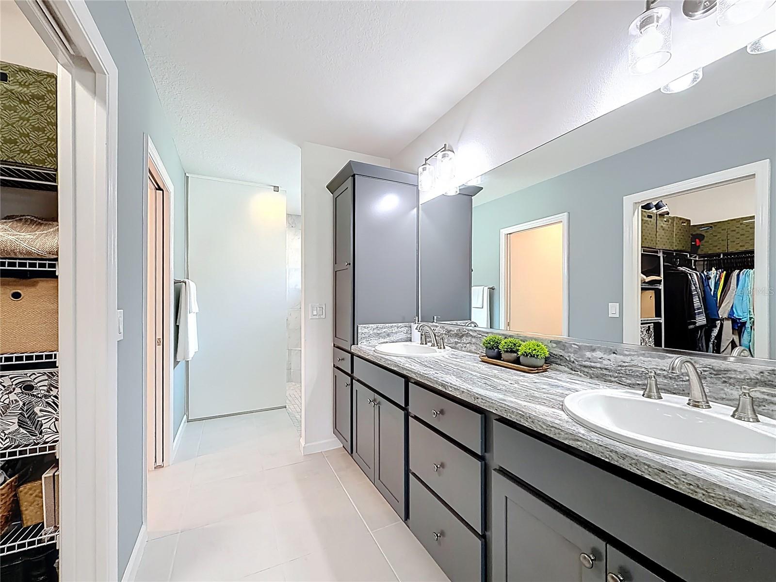 VILLAGES/SOUTHERN OAKS UN 90 - Residential