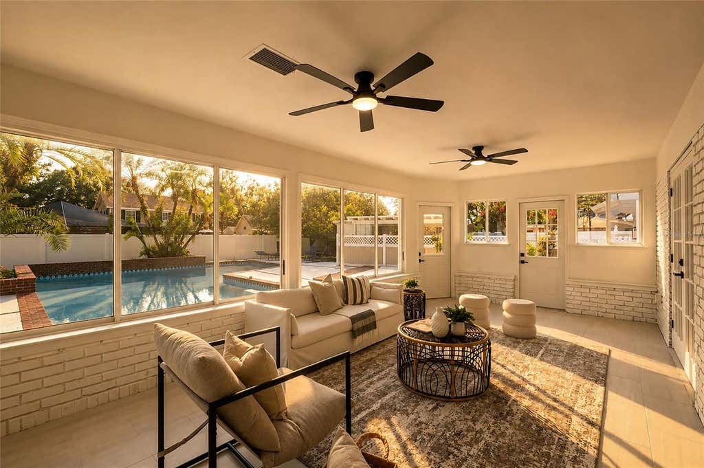 Photo of 2804 Linthicum Place, Tampa, FL 33618 (MLS # TB8535732)