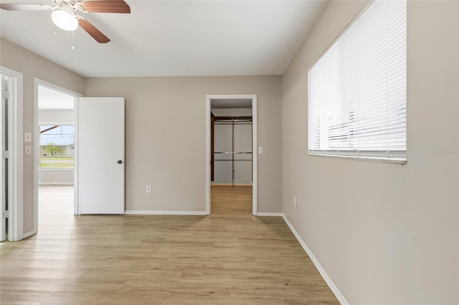 SOUTH VENICE UNIT 06 - Residential