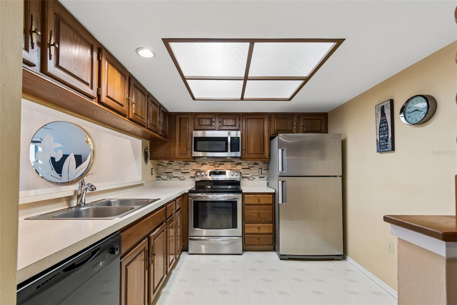 INVERNESS CONDO - Residential