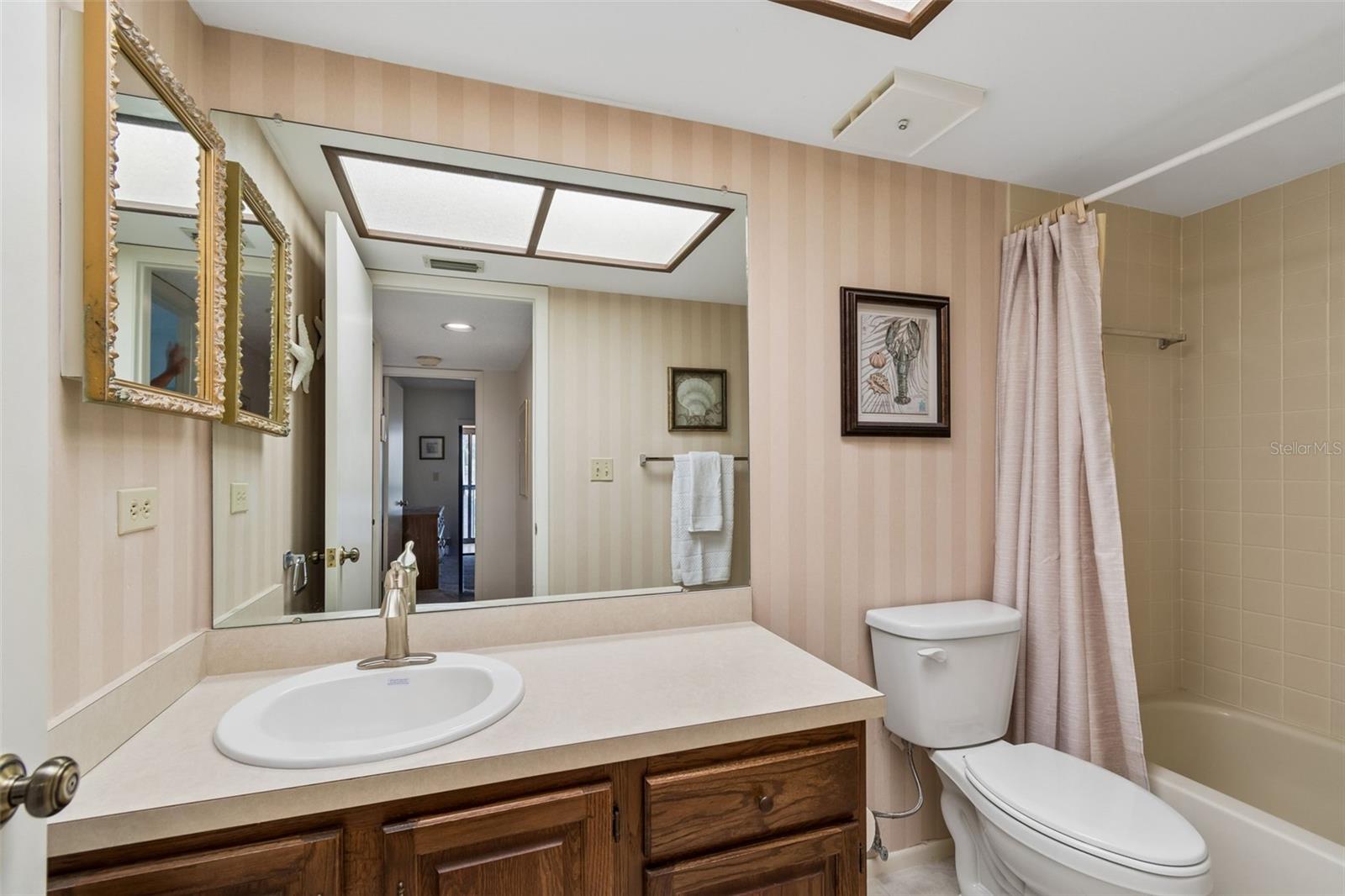 INVERNESS CONDO - Residential