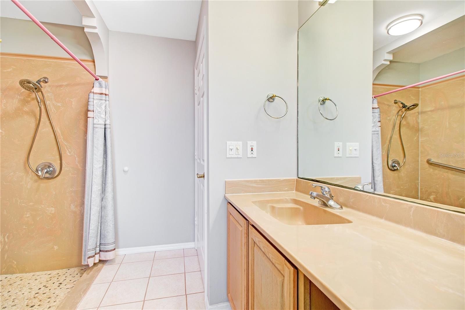 SPRING LAKE VILL 07 - Residential