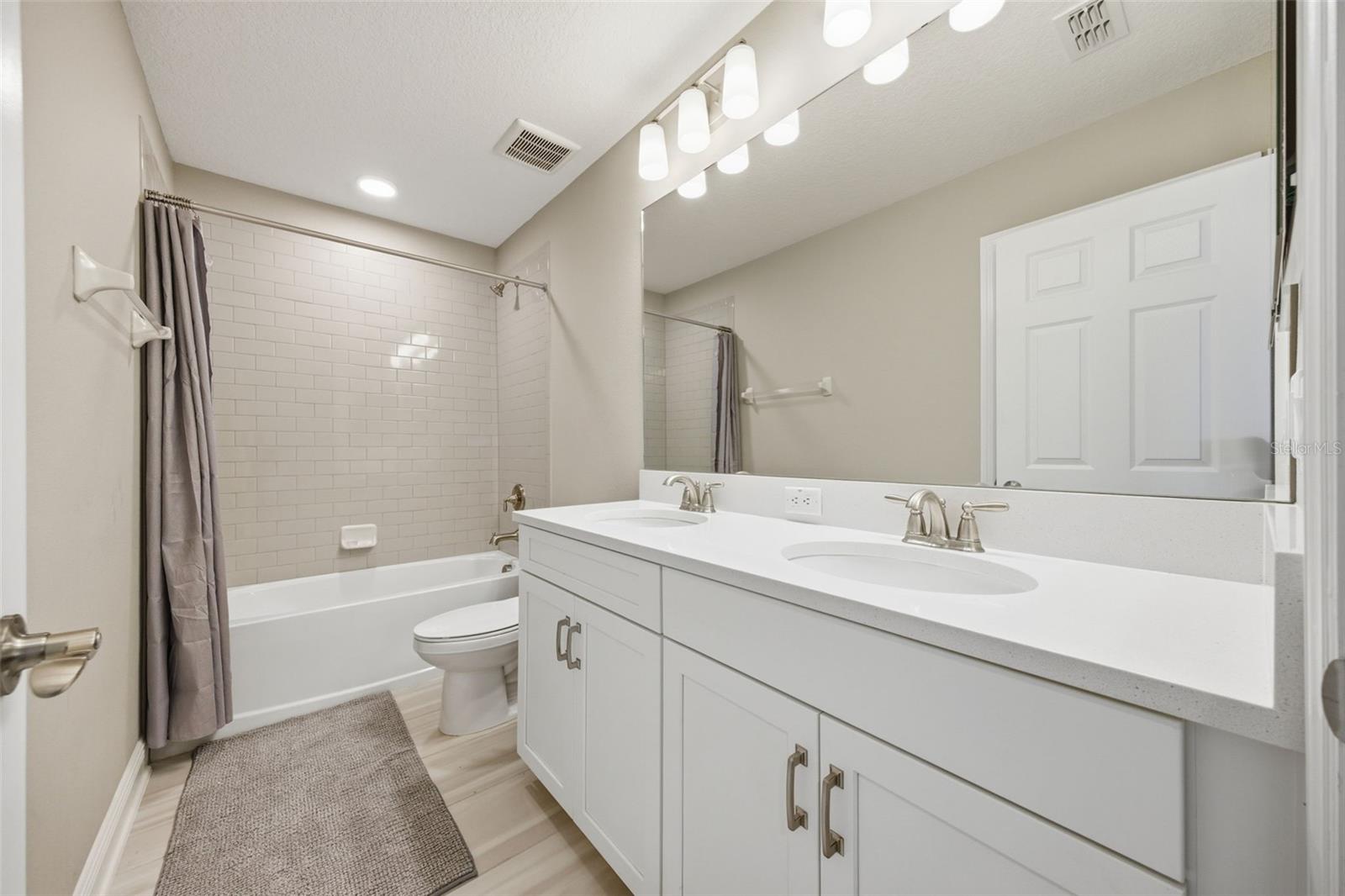 WHISPERING OAKS PRESERVE PH 2 - Residential