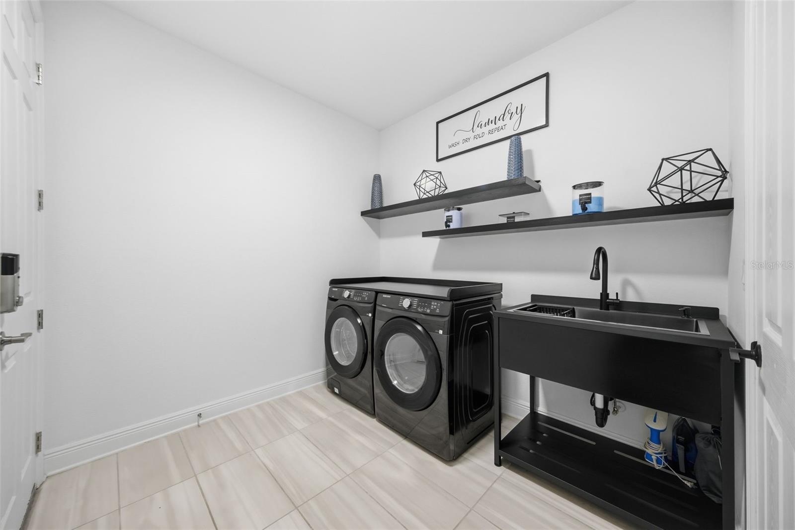 WHISPERING OAKS PRESERVE PH 2 - Residential