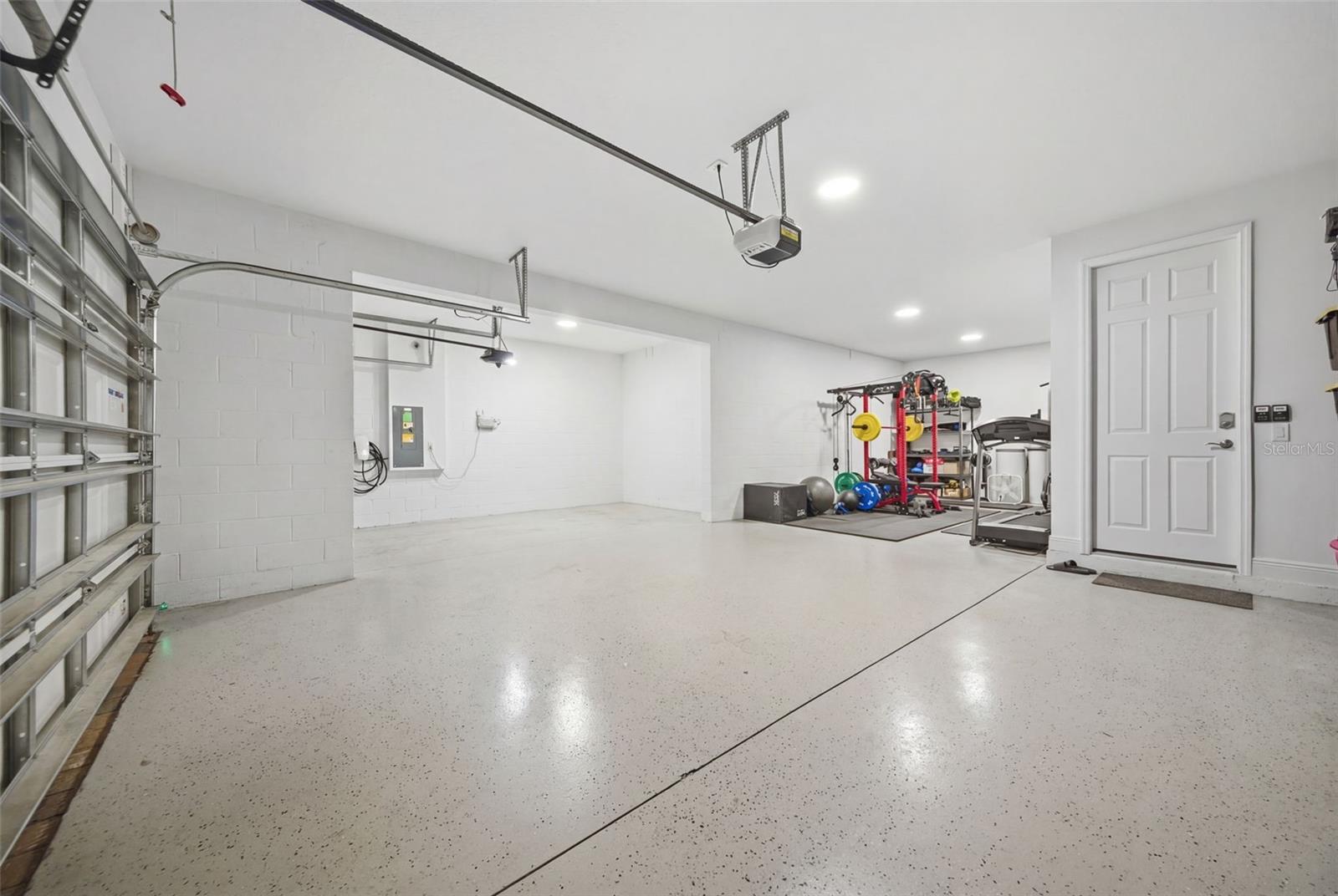 WHISPERING OAKS PRESERVE PH 2 - Residential