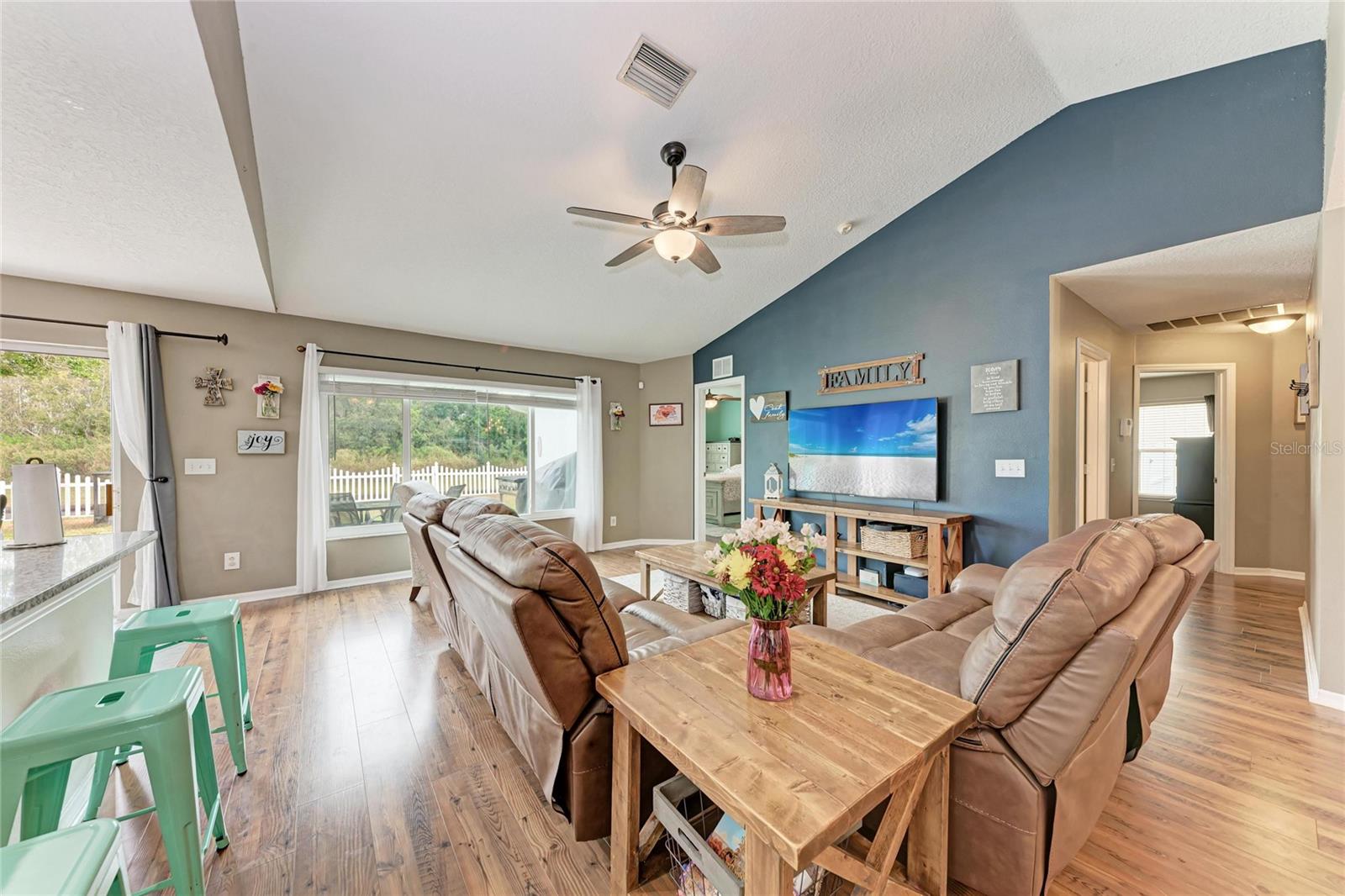 KINGSFIELD LAKES PH 2 - Residential