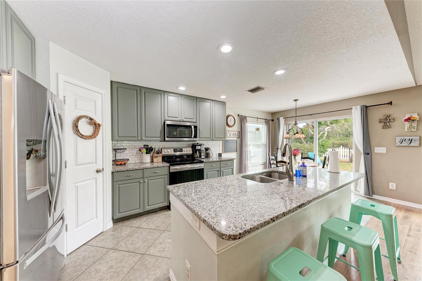 KINGSFIELD LAKES PH 2 - Residential