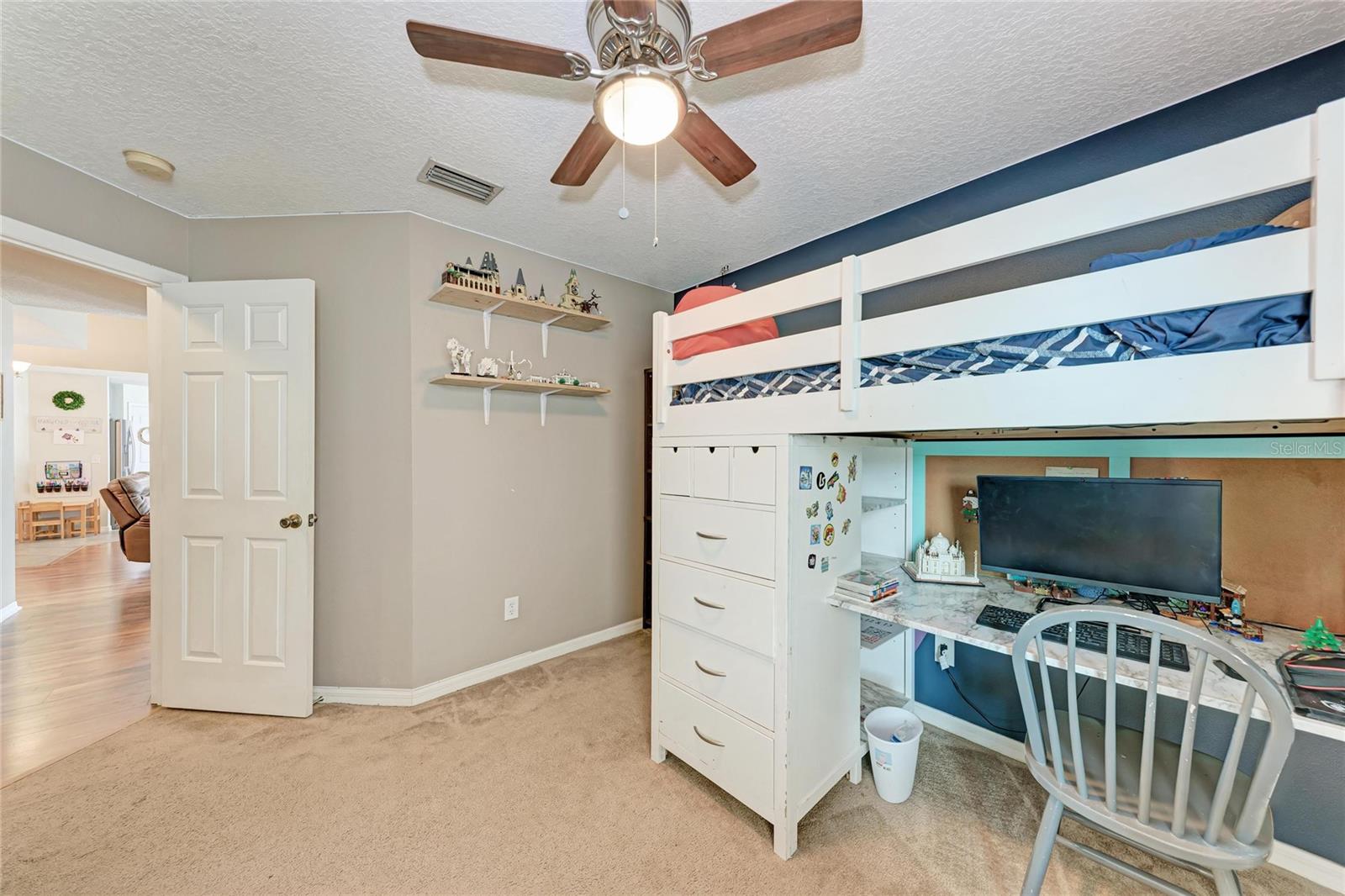 KINGSFIELD LAKES PH 2 - Residential