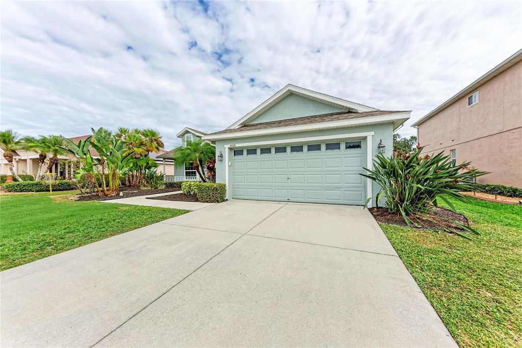 Photo of 4608 Oliver Manor Drive, Parrish, FL 34219 (MLS # A4673935)