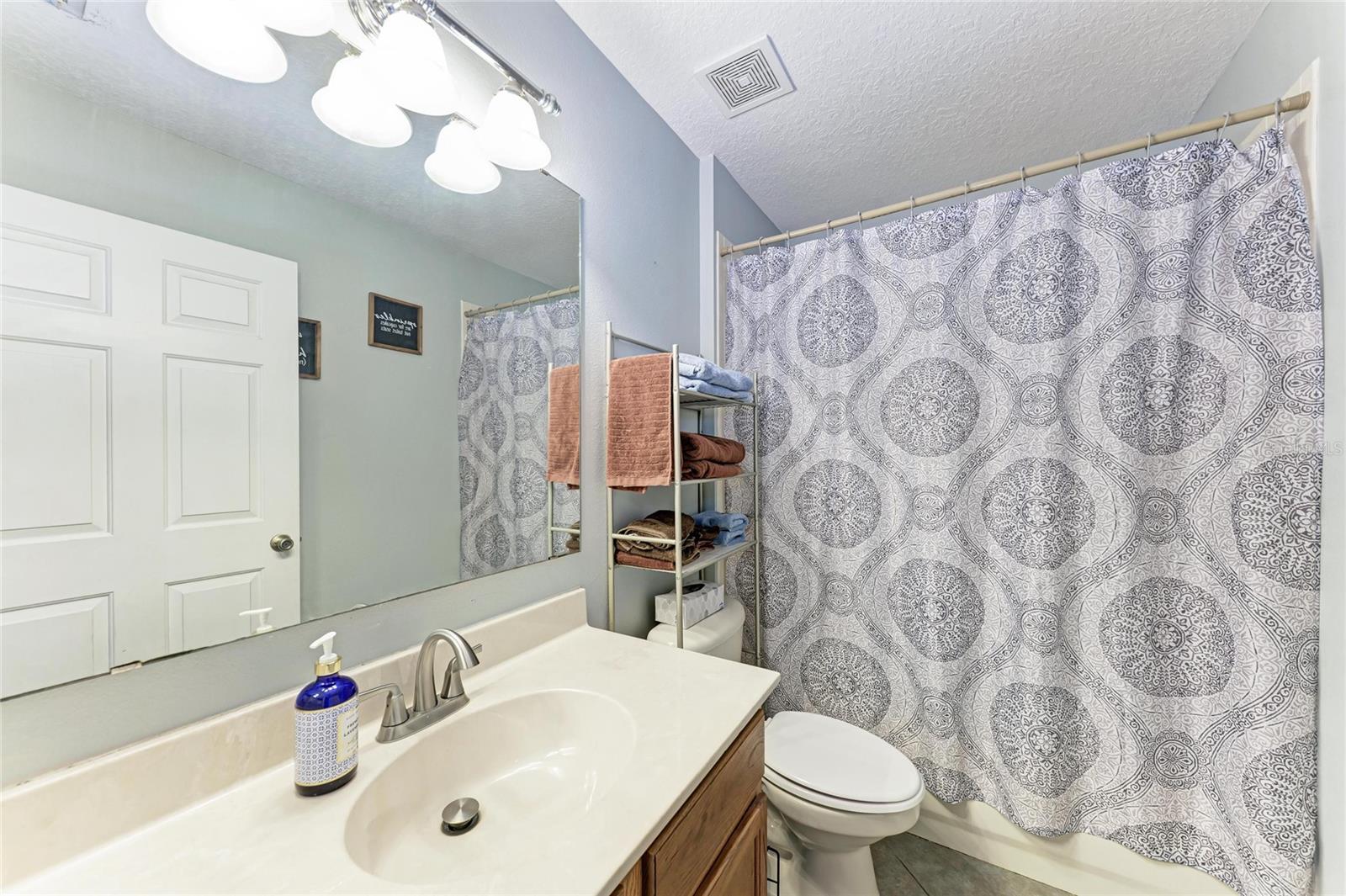 KINGSFIELD LAKES PH 2 - Residential