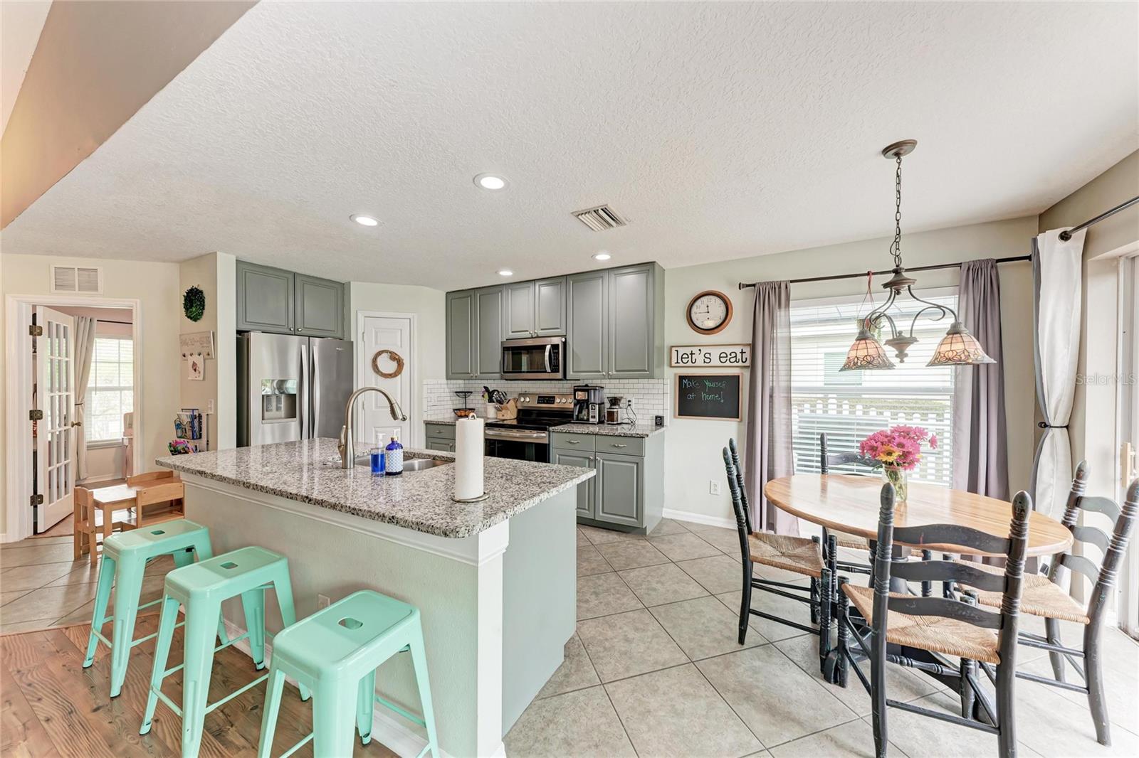 KINGSFIELD LAKES PH 2 - Residential