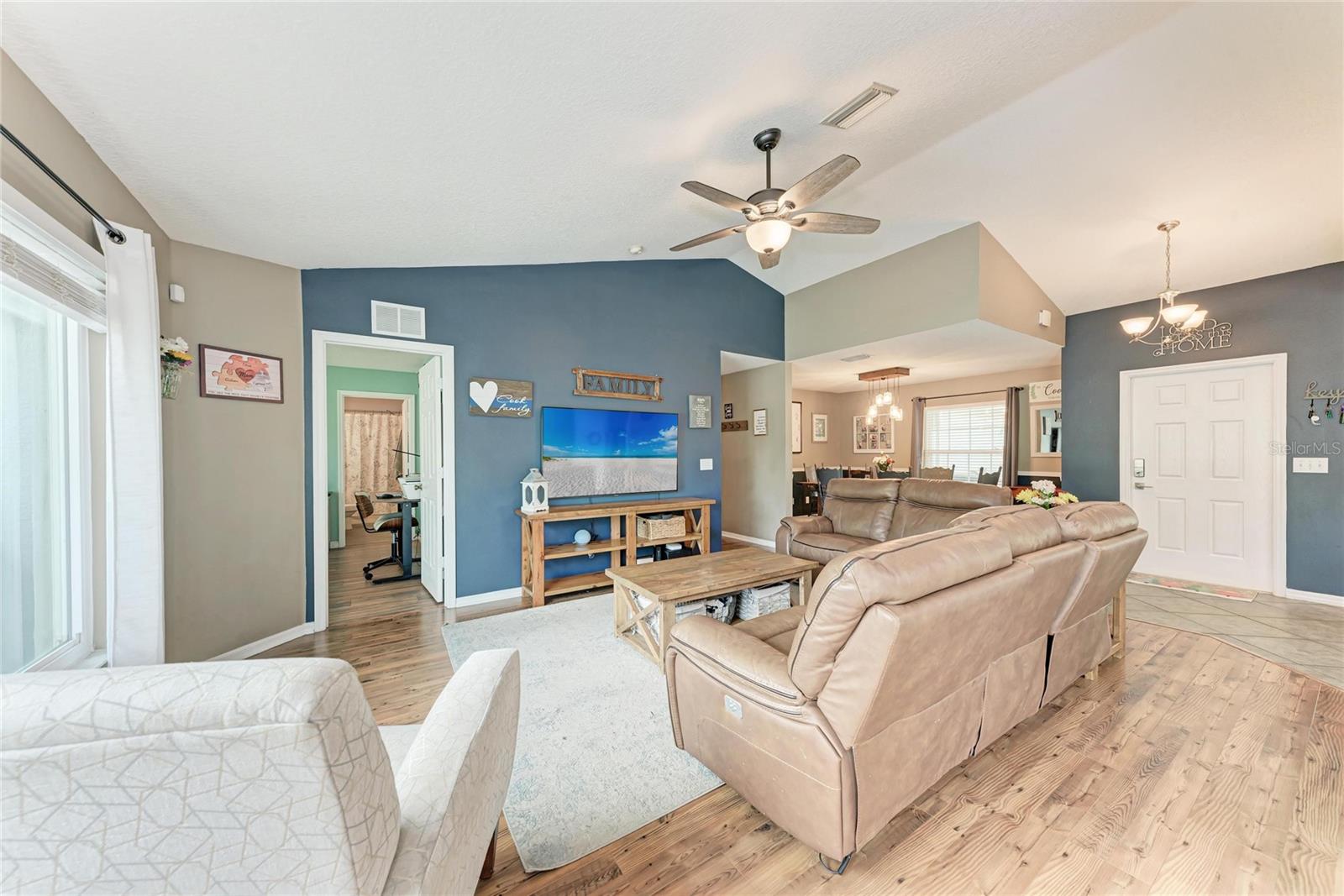 KINGSFIELD LAKES PH 2 - Residential