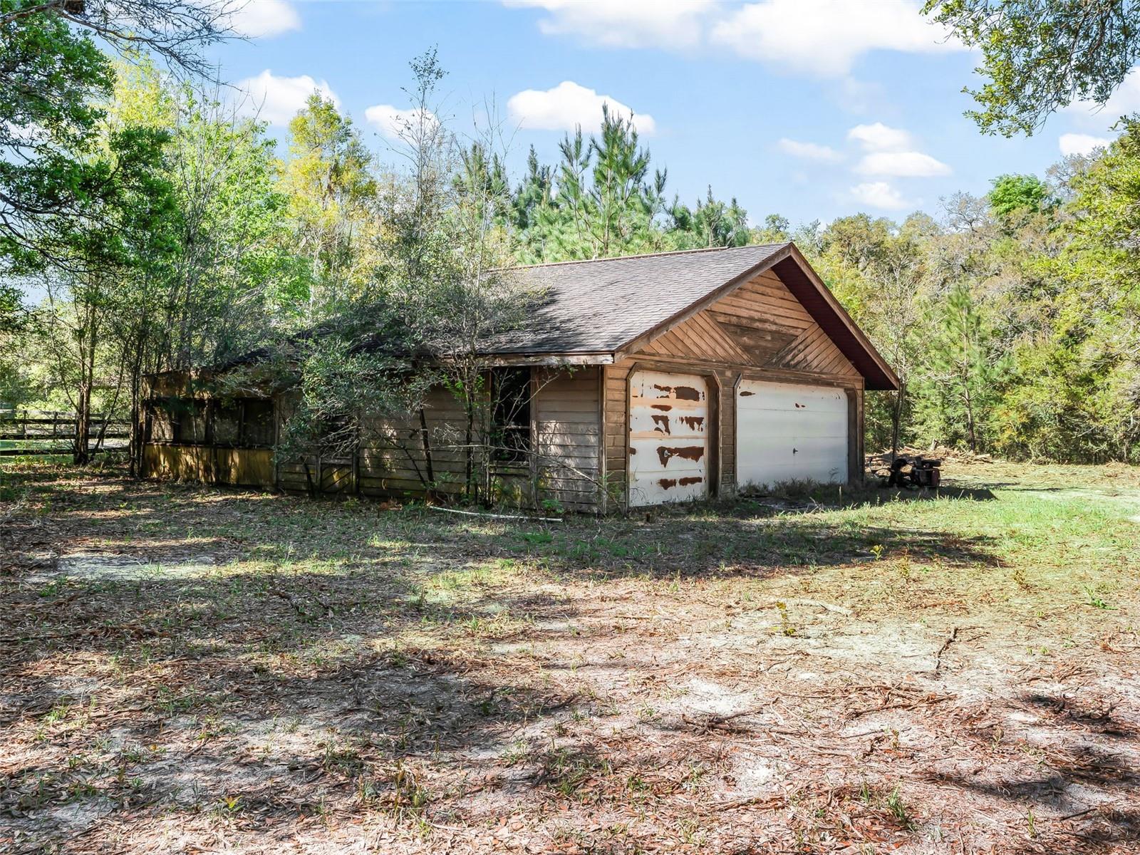 MEADOW WOOD FARMS - Land