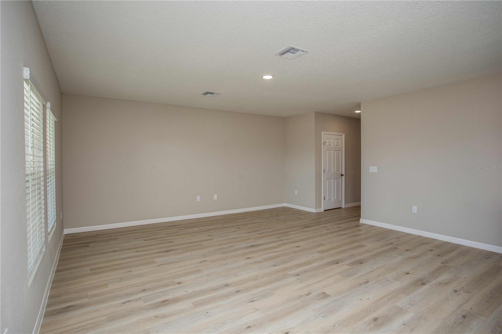 TWO RIVERS - Residential