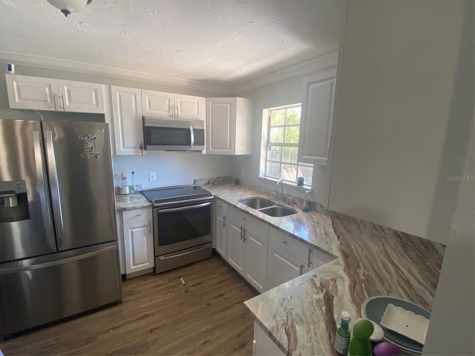 PINECREST - Residential