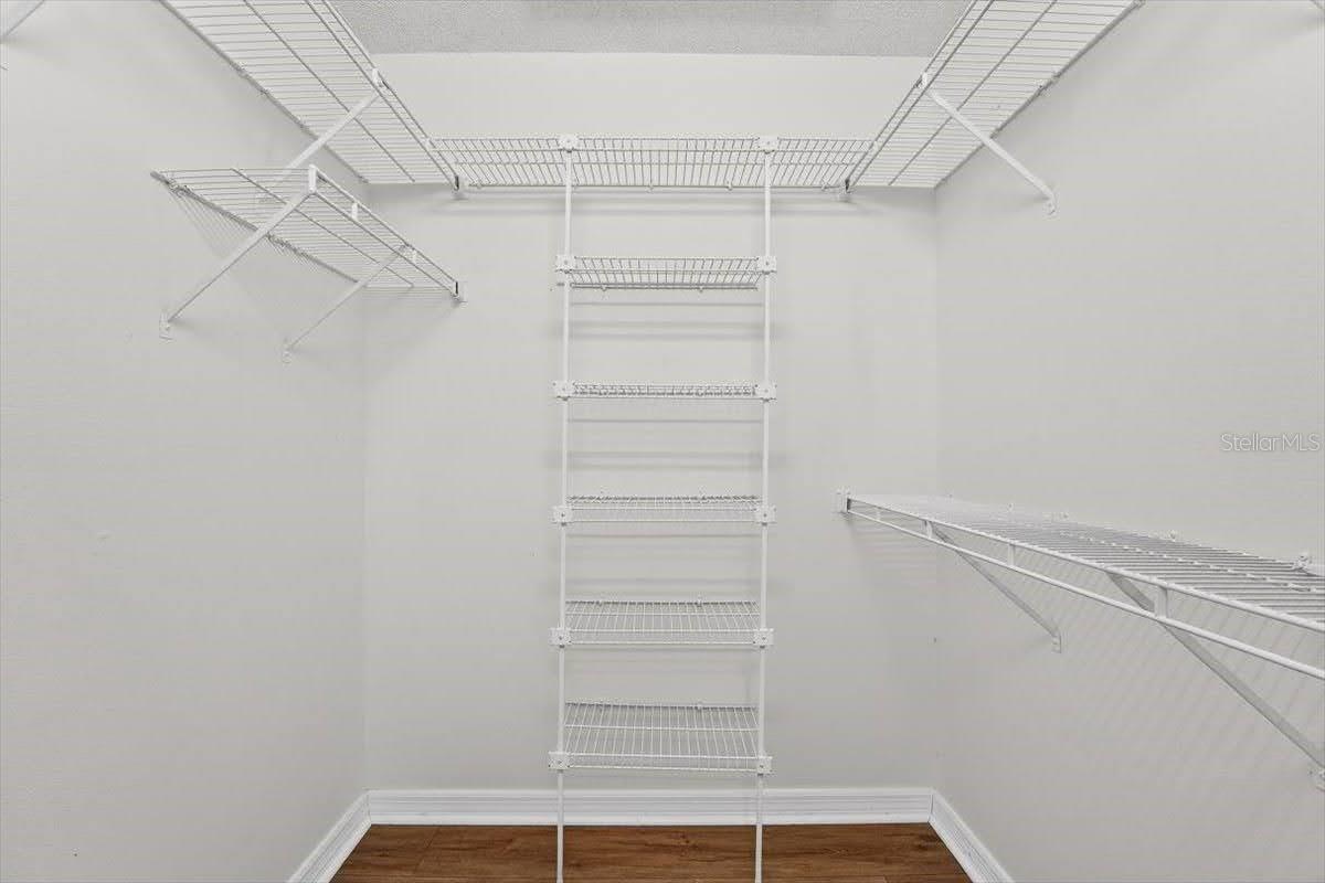 HAMMOCKS IV - Residential