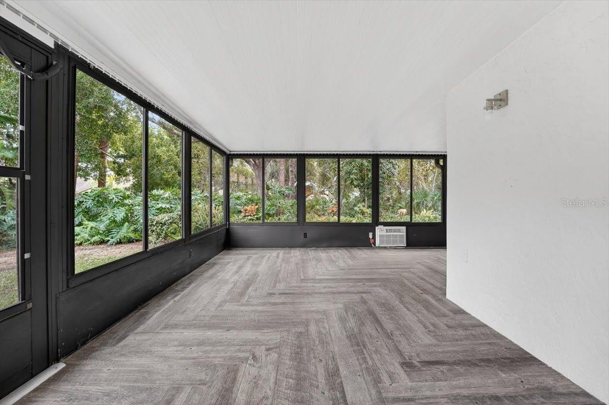 HAMMOCKS IV - Residential