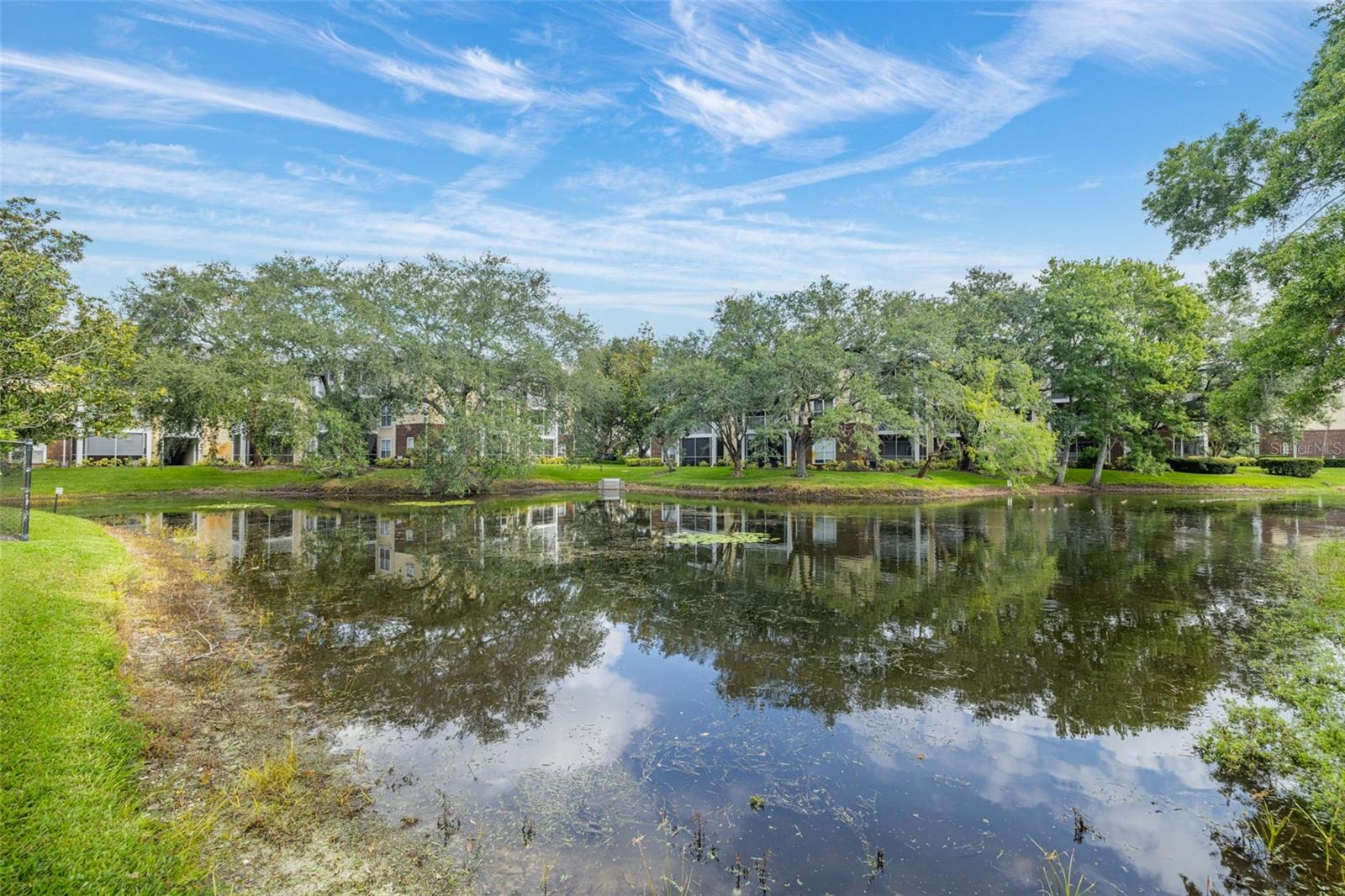 THE LANDINGS OF TAMPA A CONDOM - Residential