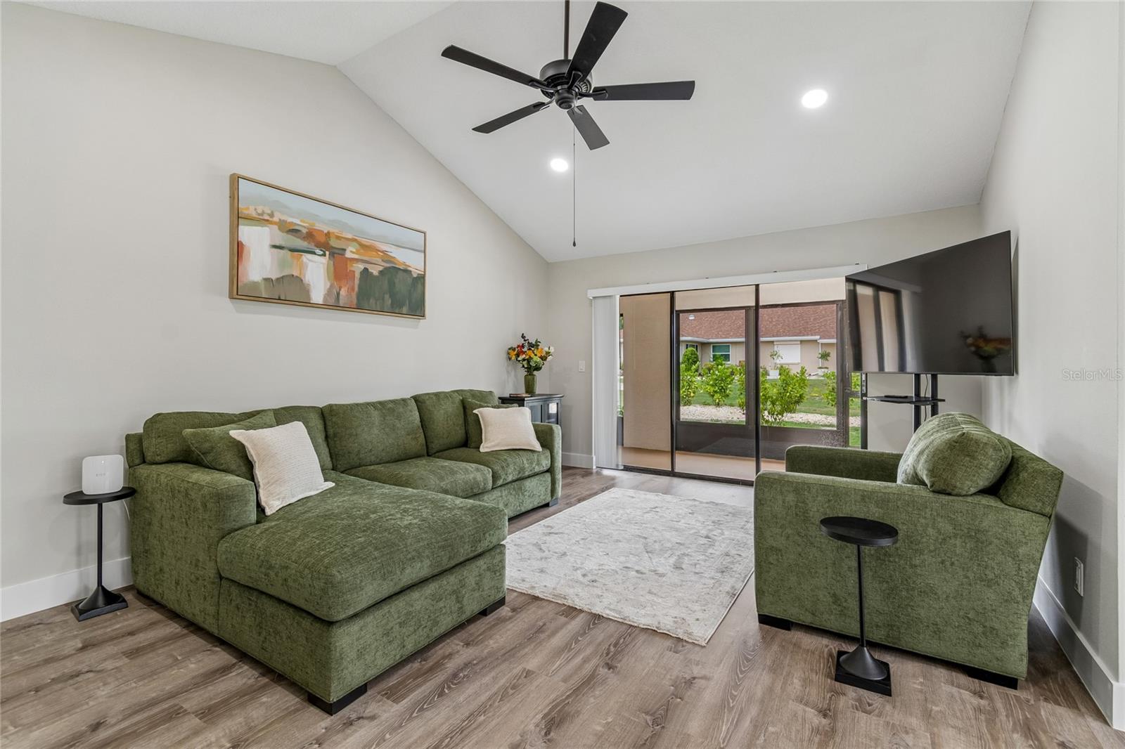 1915 W DEL WEBB BOULEVARD