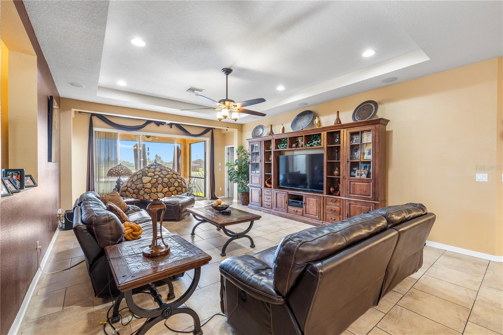 BAHIA LAKES PH 4 - Residential