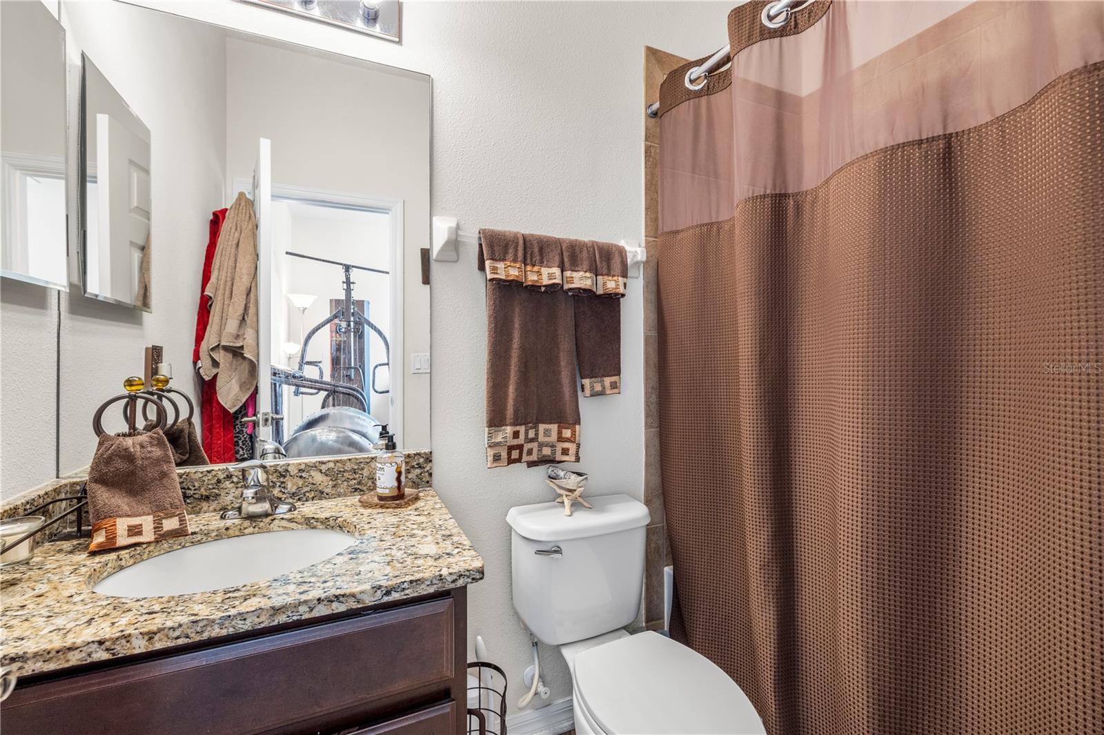 BAHIA LAKES PH 4 - Residential