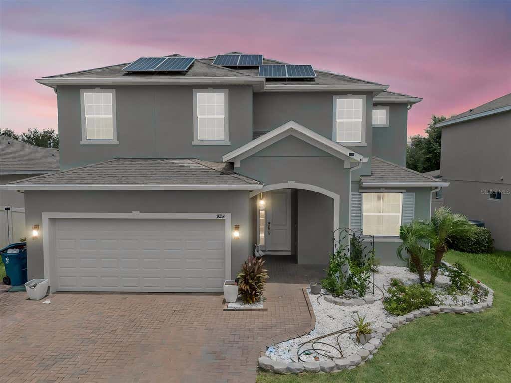 Photo of 822 Opal Ct, Davenport, FL 33837 (MLS # O6428561)