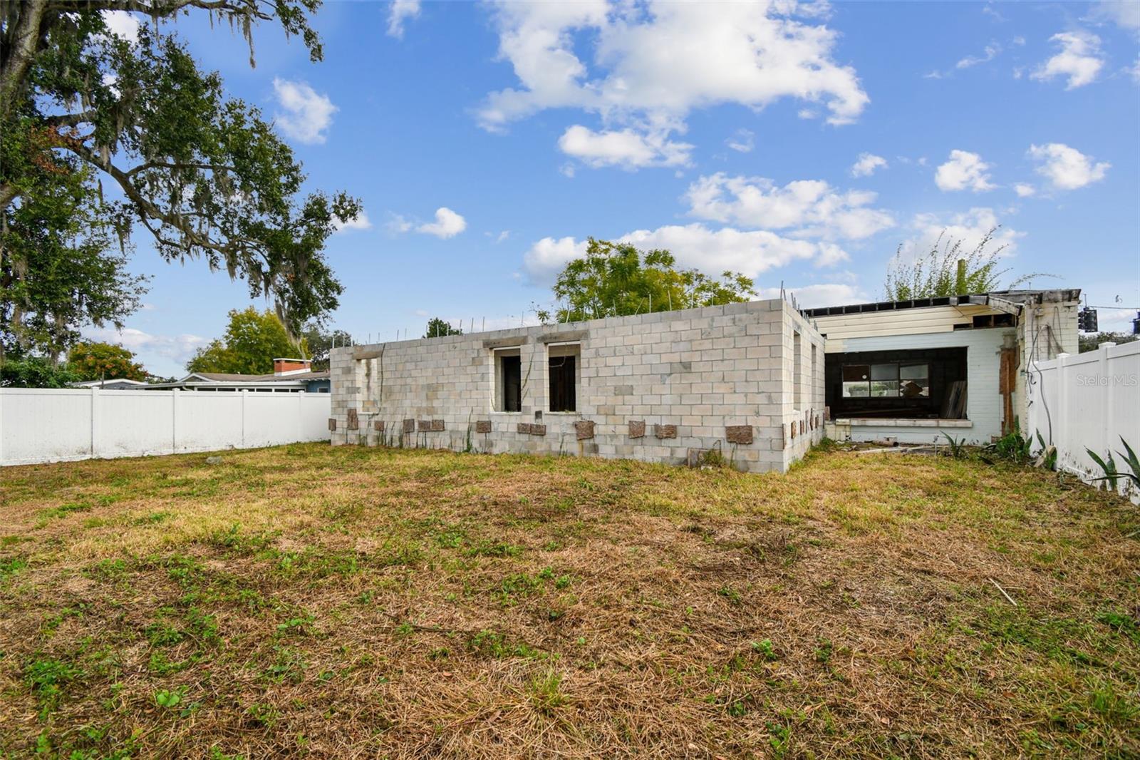 LAKE SUE PARK - Residential