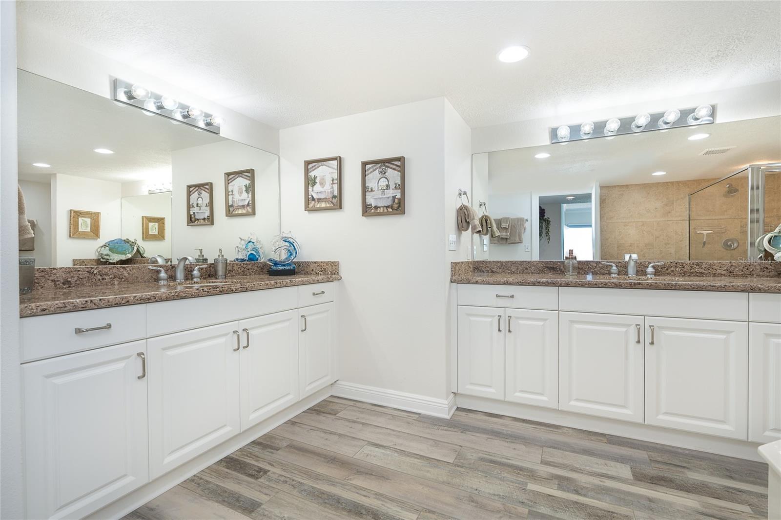 GULF BREEZE CONDO - Residential