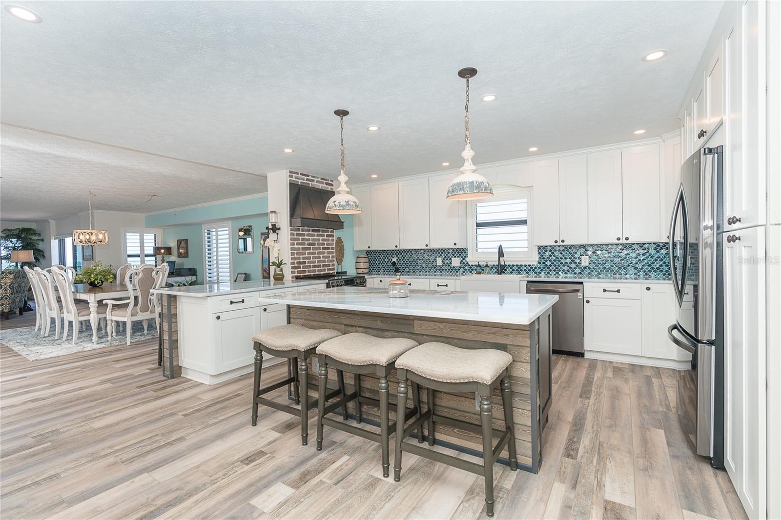 GULF BREEZE CONDO - Residential