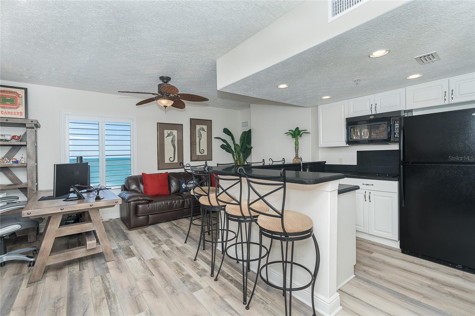 GULF BREEZE CONDO - Residential