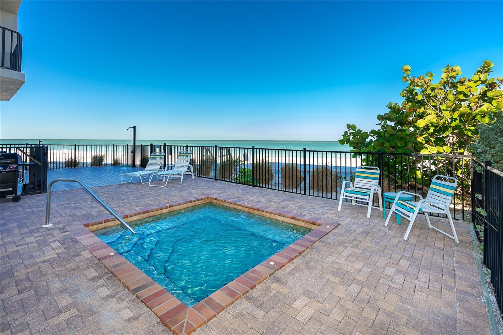 GULF BREEZE CONDO - Residential