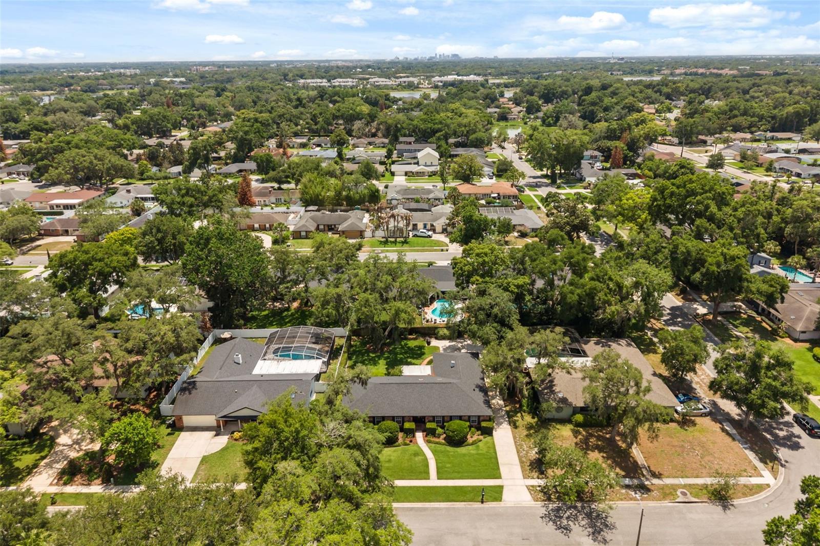 LA FLORESTA UNIT 2 - Residential