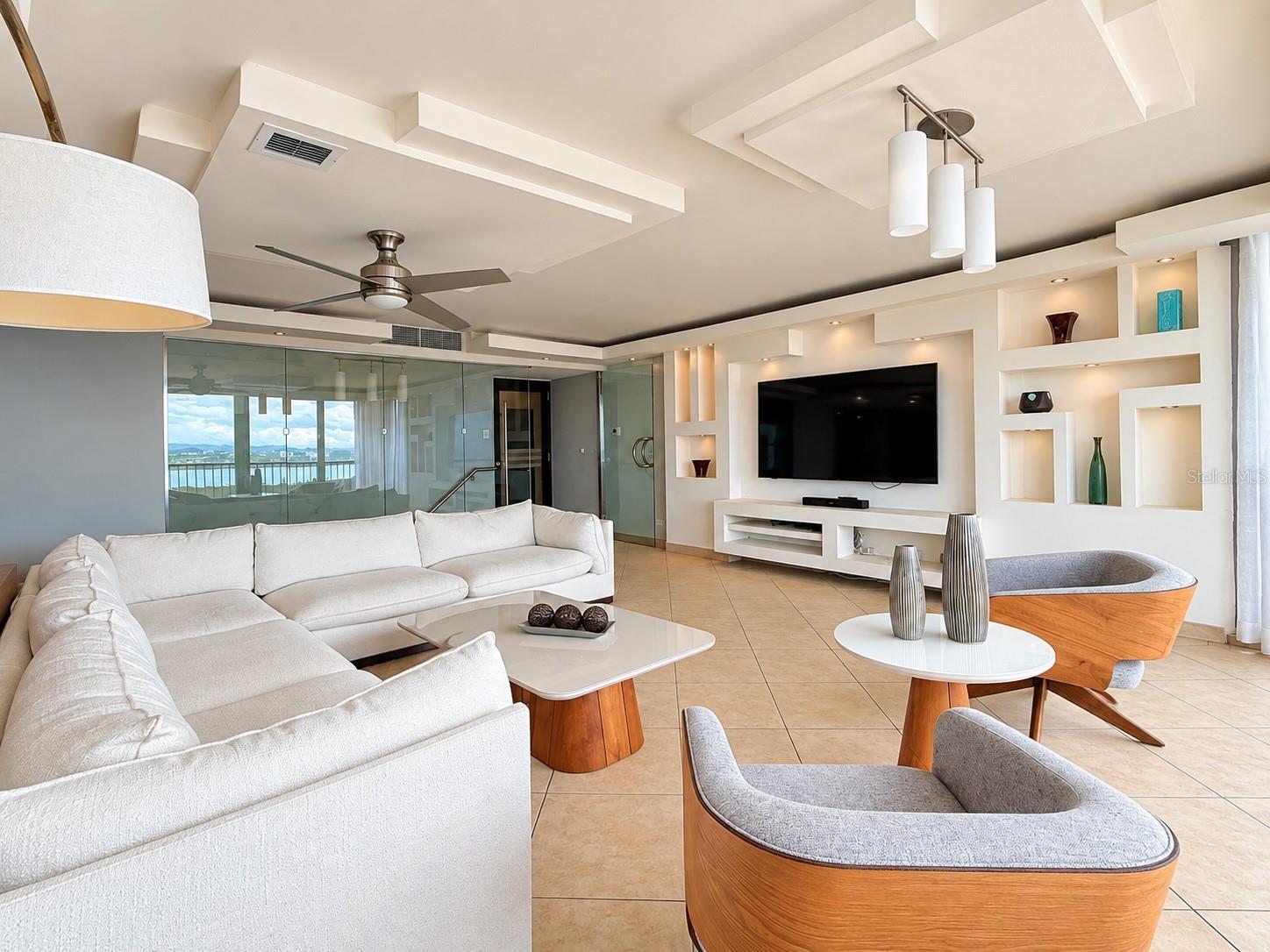 4735 ISLA VERDE AVENUE PH A