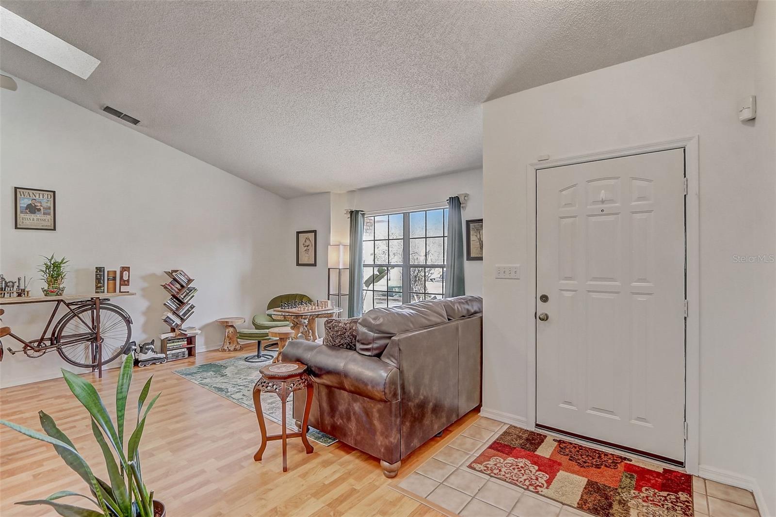 10400 HUNTERS TRAIL COURT