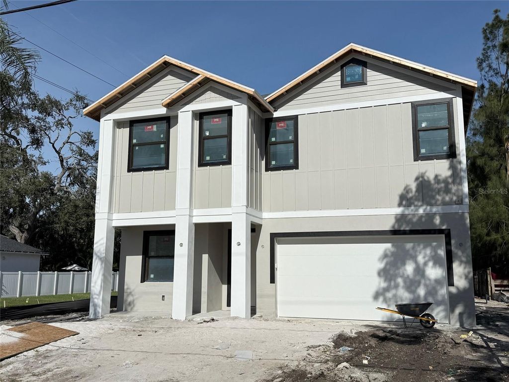 Photo of 3223 W Paxton Avenue, Tampa, FL 33611 (MLS # TB8448416)
