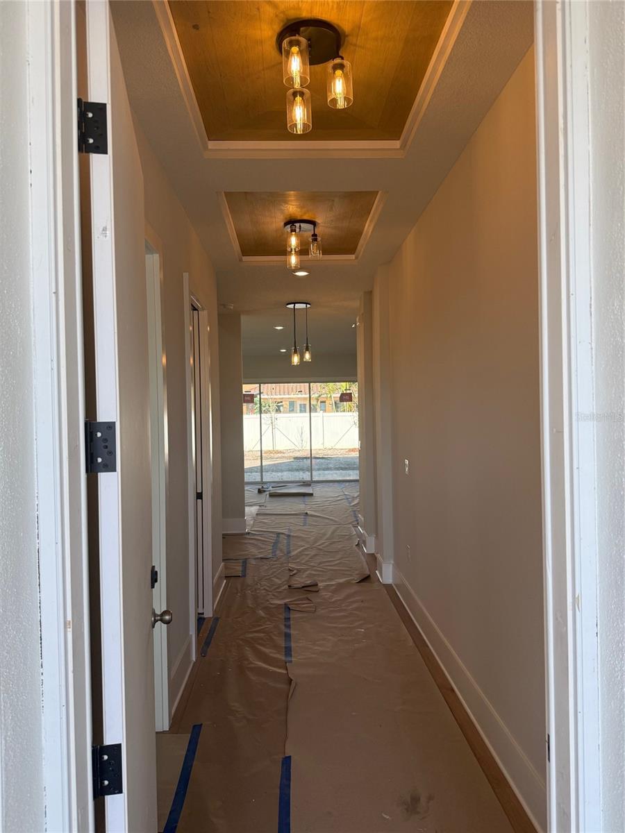 3223 W PAXTON AVENUE