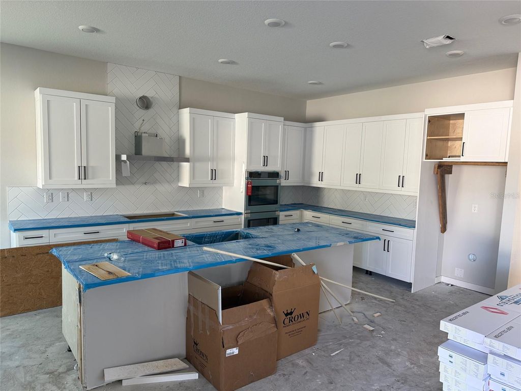 Photo of 3223 W Paxton Avenue, Tampa, FL 33611 (MLS # TB8448416)