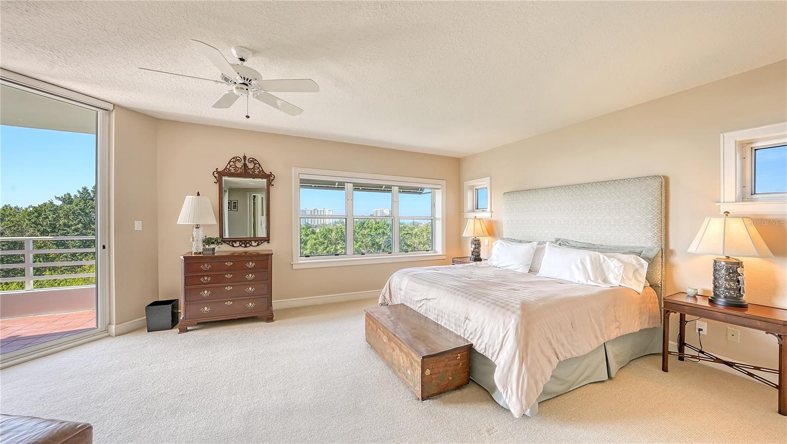 MARINA BAY - Residential