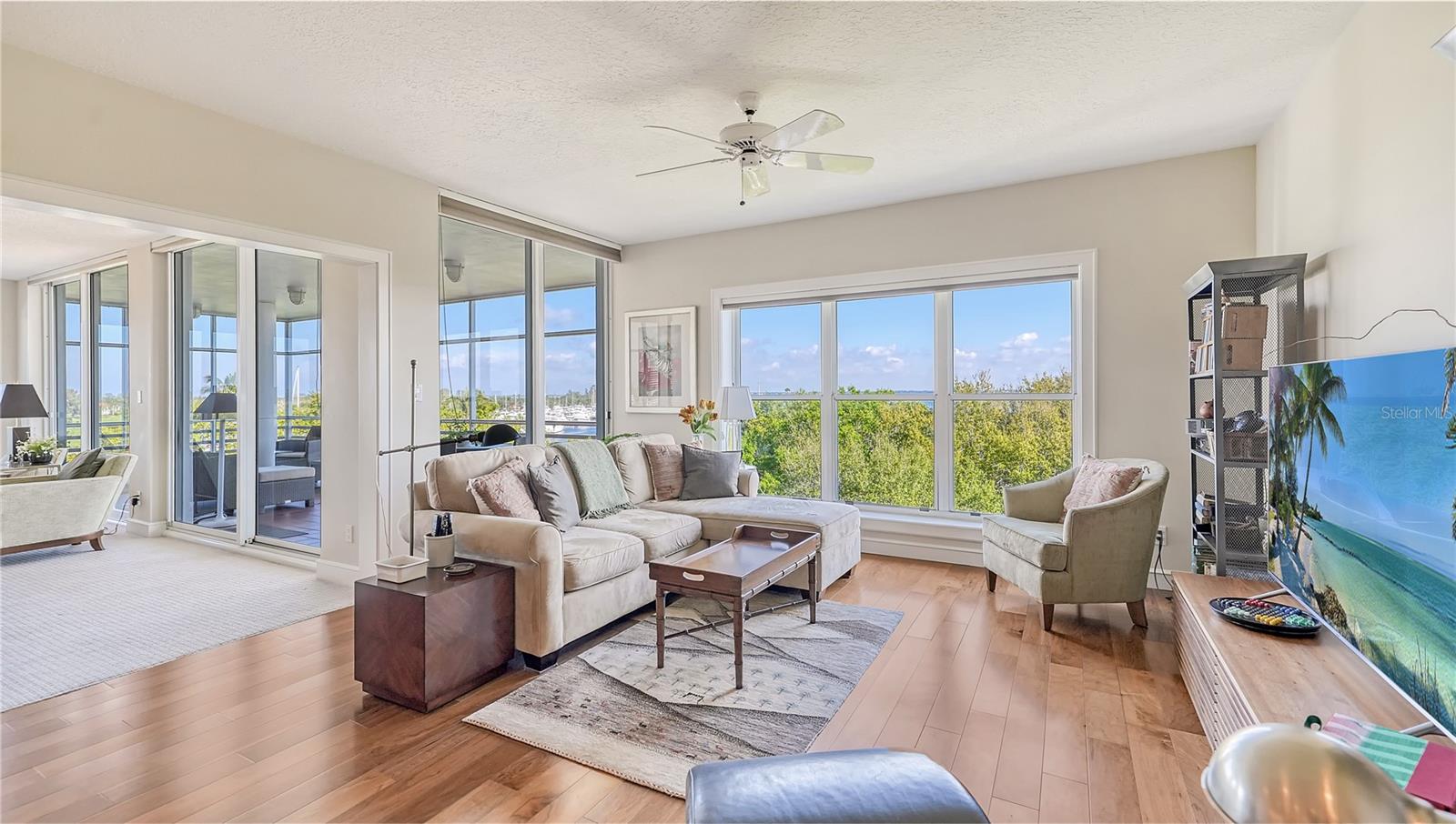 MARINA BAY - Residential