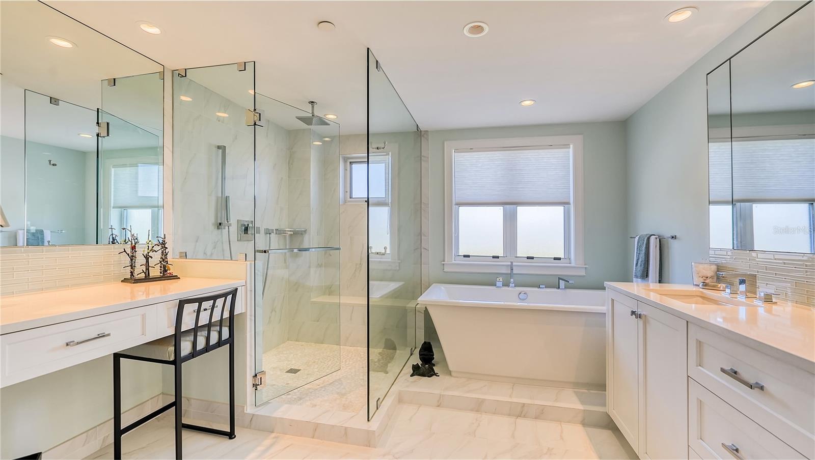 MARINA BAY - Residential