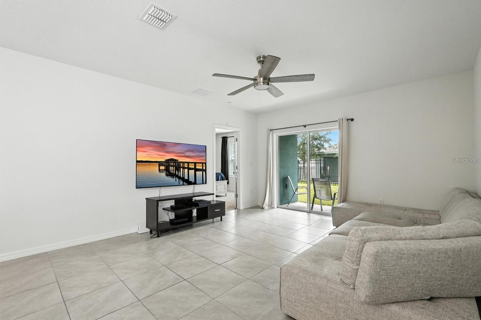 VICTORIA OAKS PH A - Residential