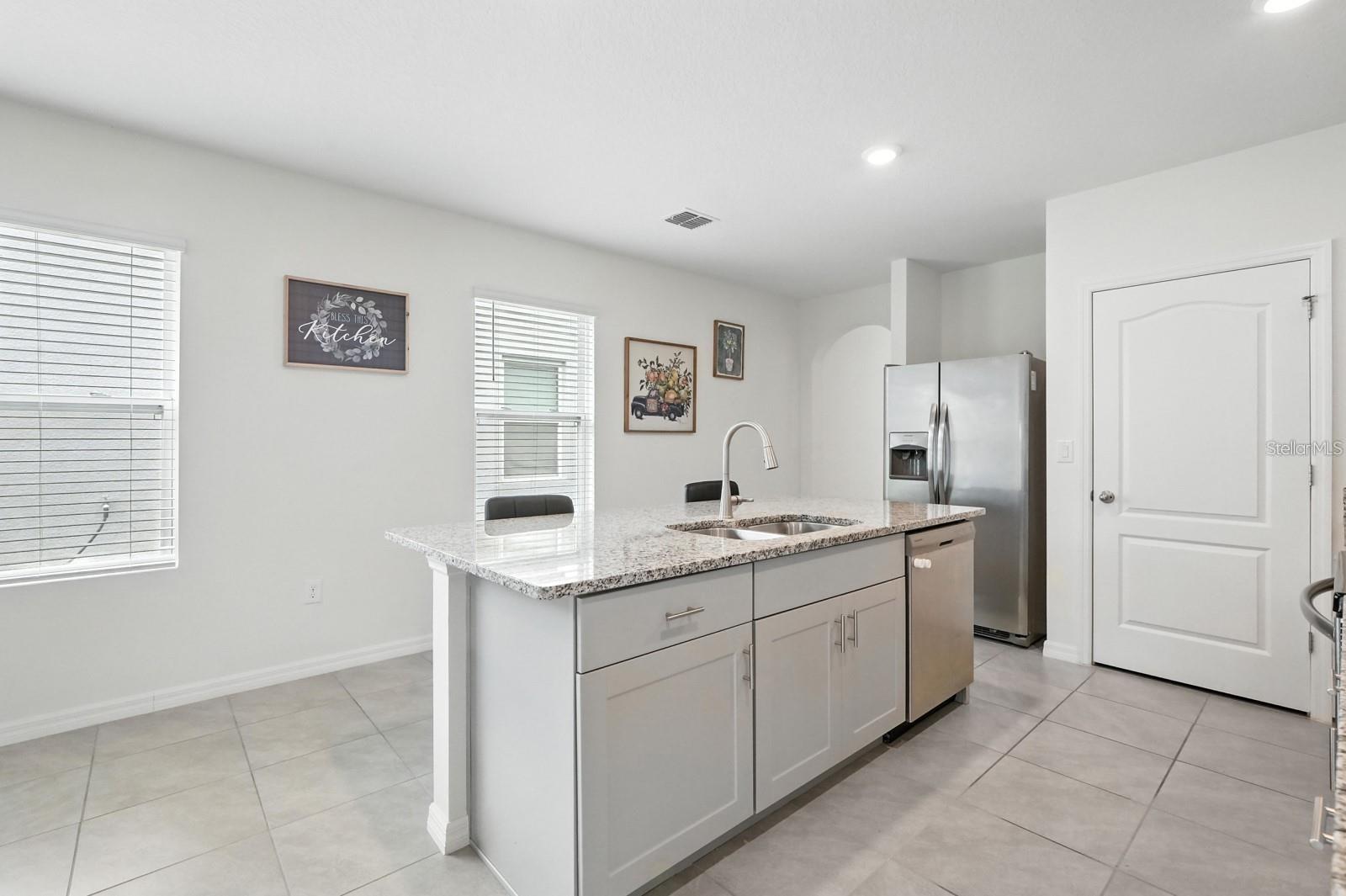 VICTORIA OAKS PH A - Residential