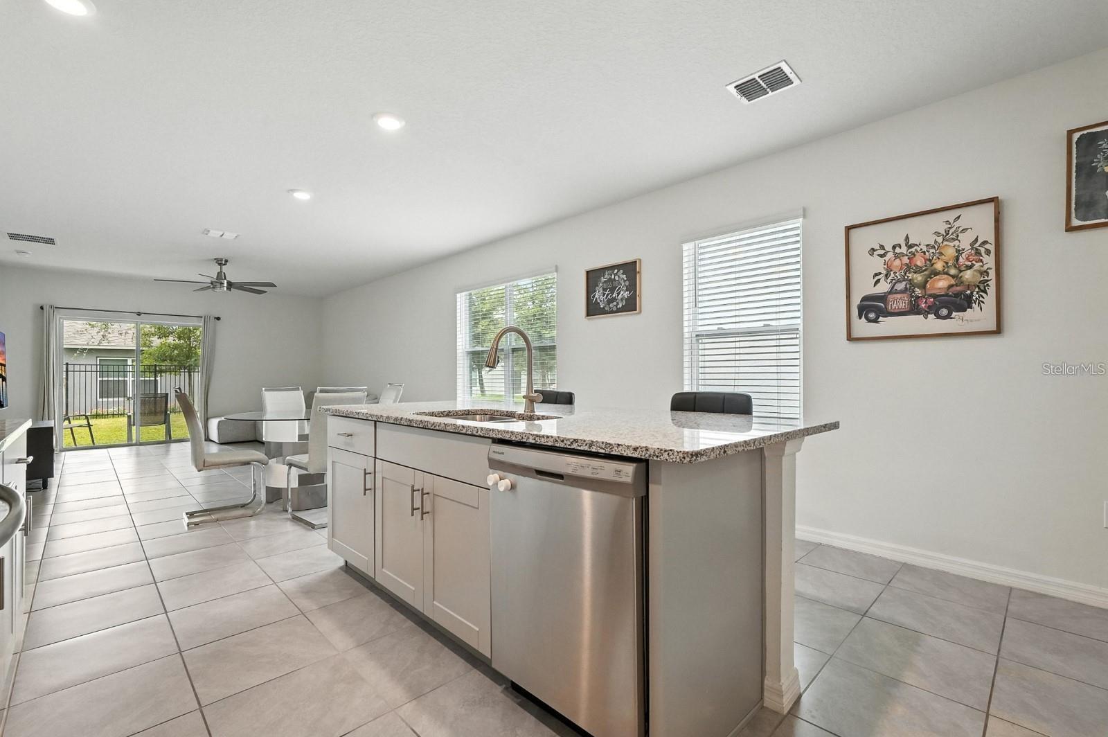 VICTORIA OAKS PH A - Residential