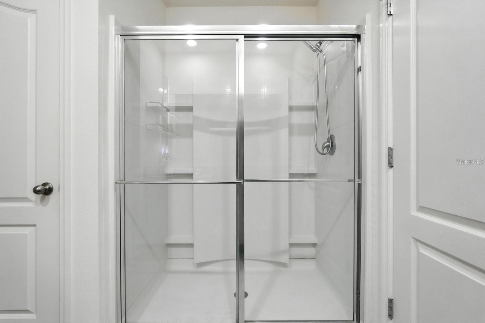 VICTORIA OAKS PH A - Residential