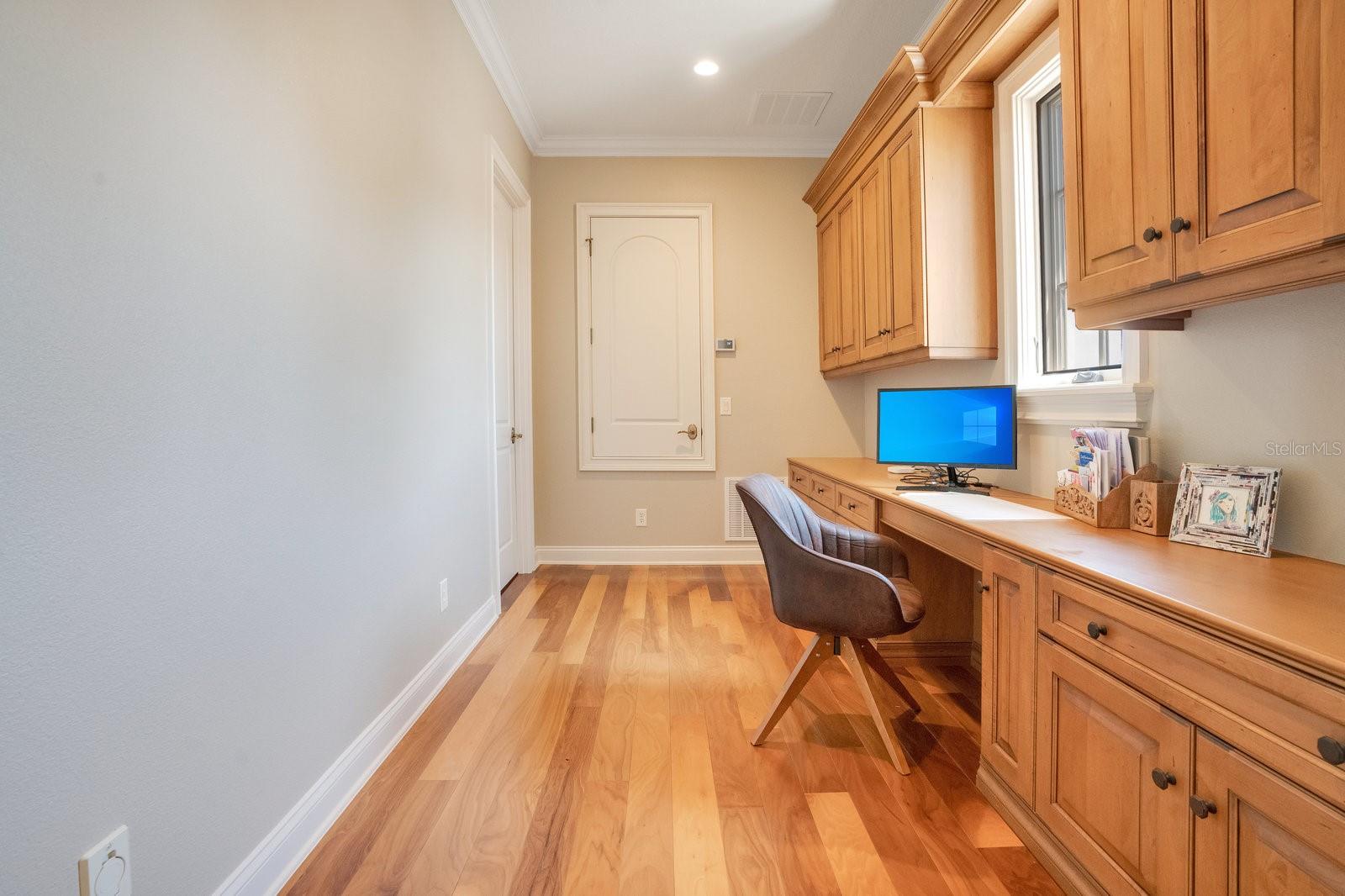 BALDWIN PARK - Residential