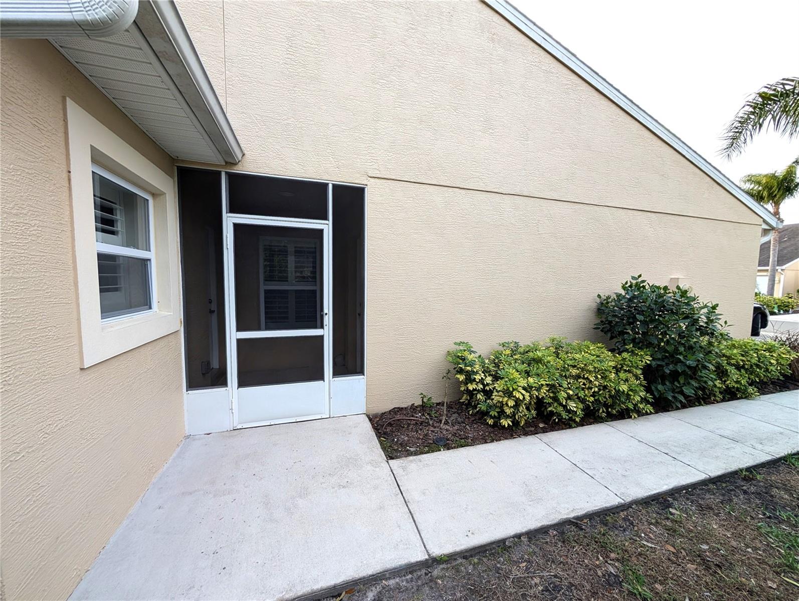 2299 HAWKS COVE CIRCLE