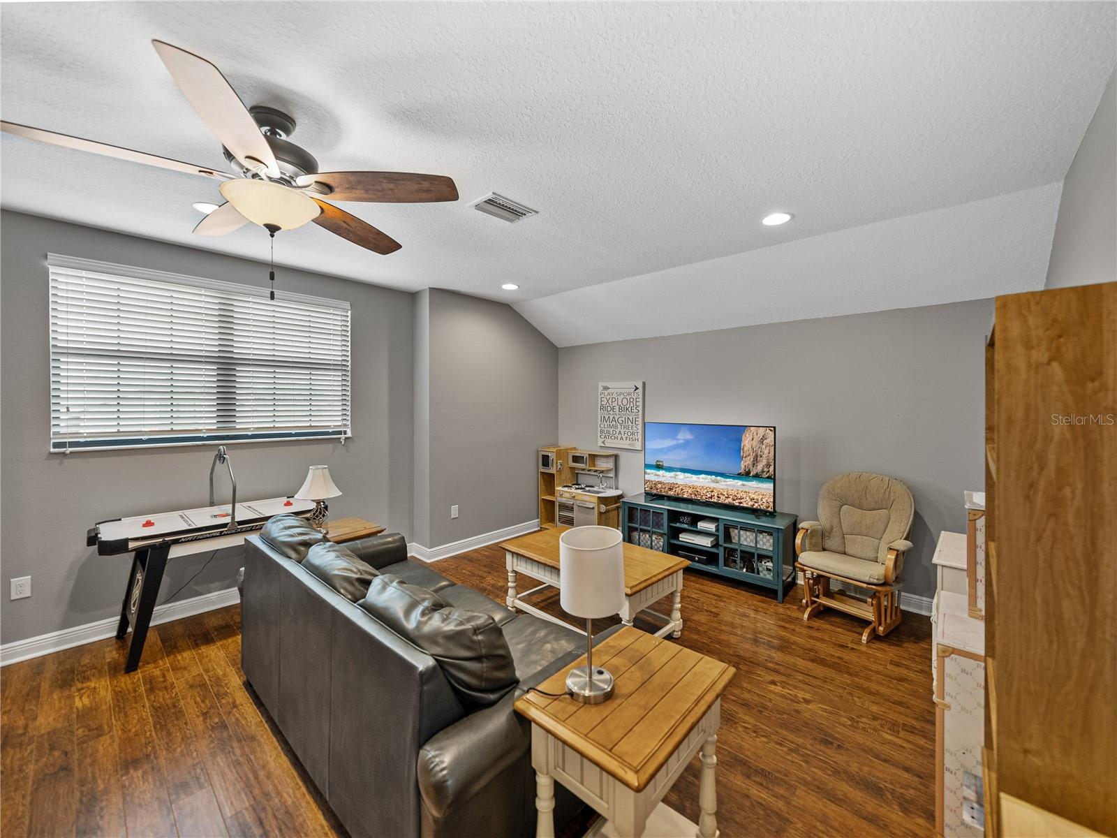 STARLING RIDGE - Residential
