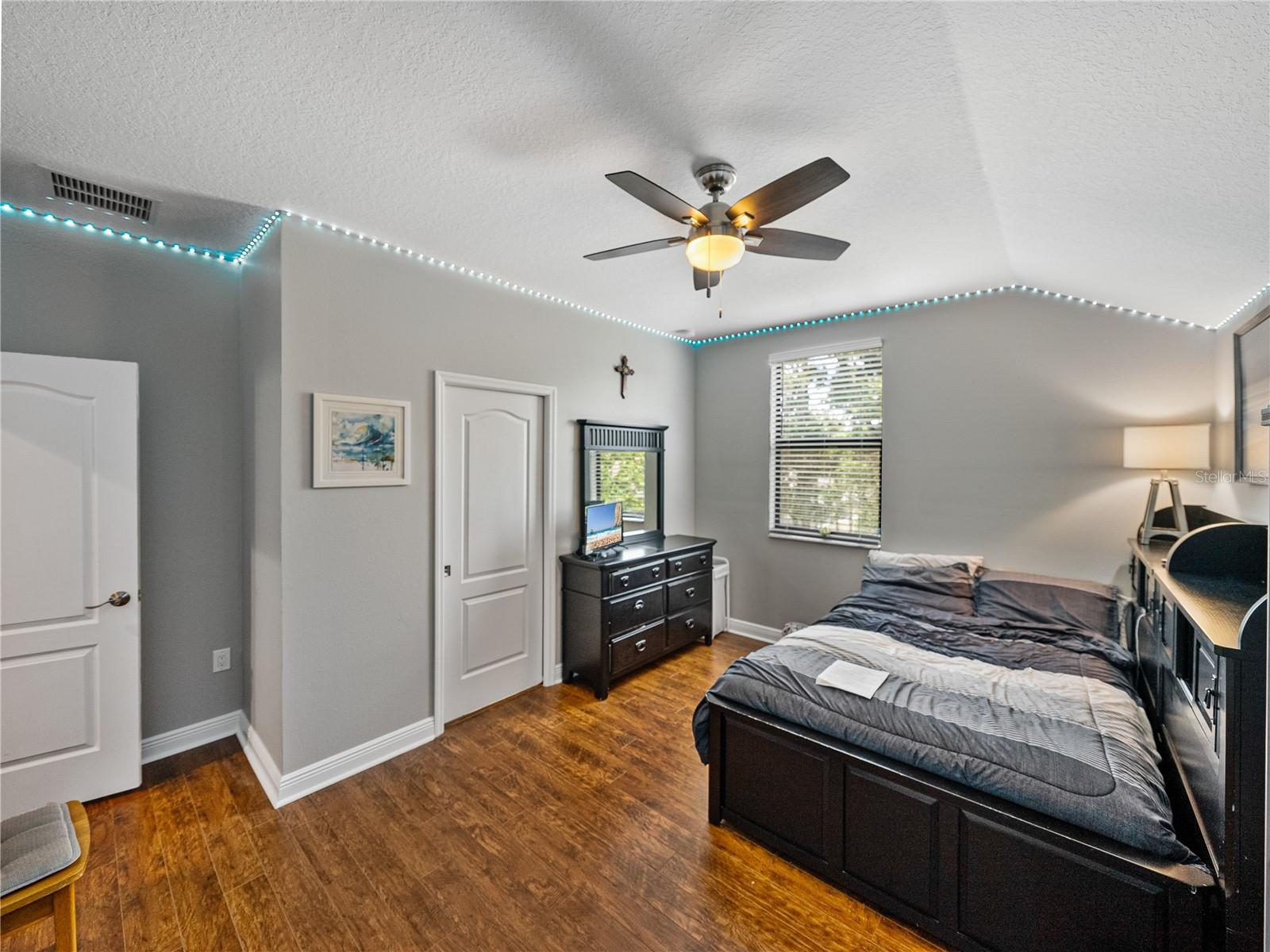 STARLING RIDGE - Residential