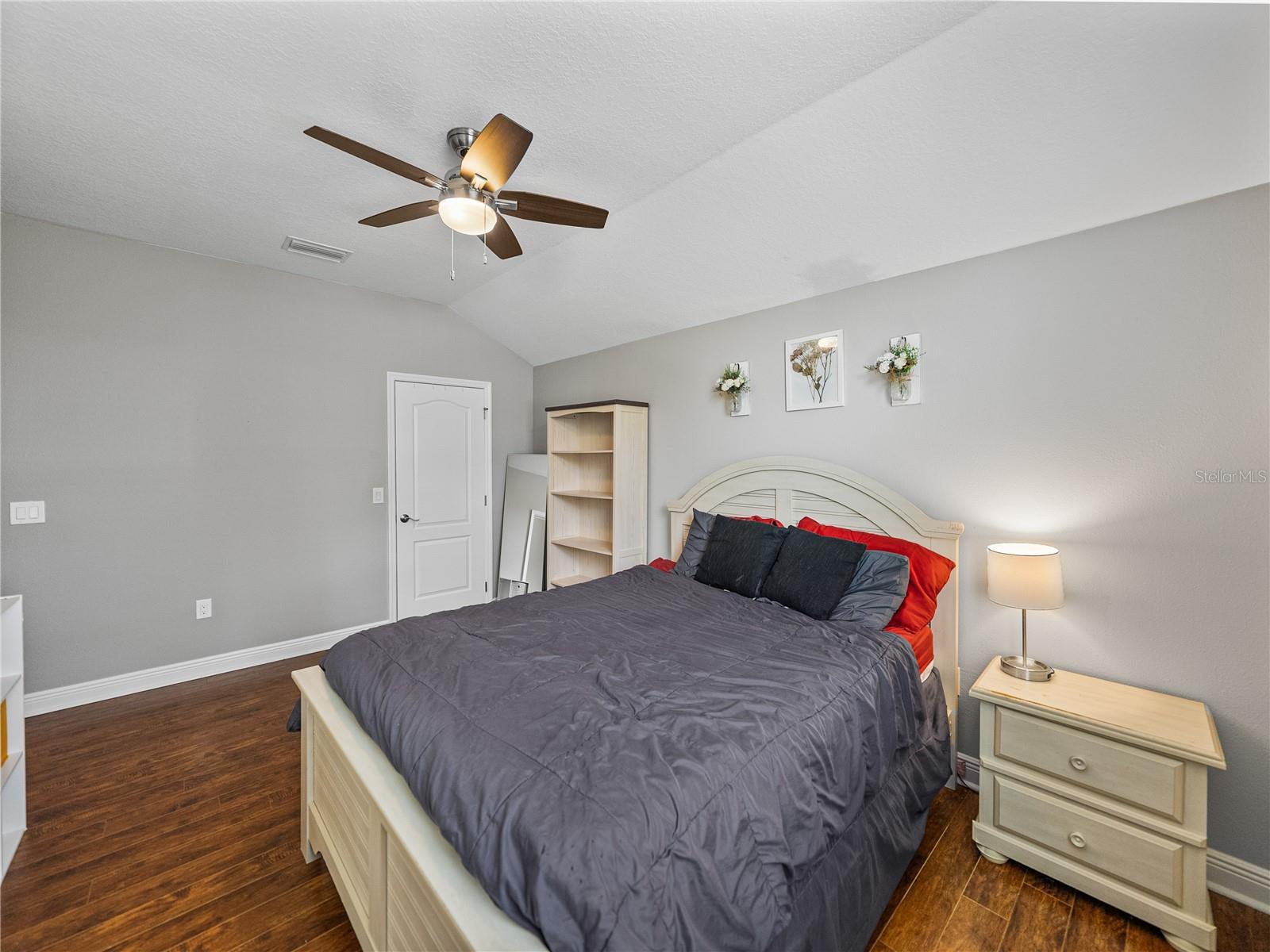 STARLING RIDGE - Residential